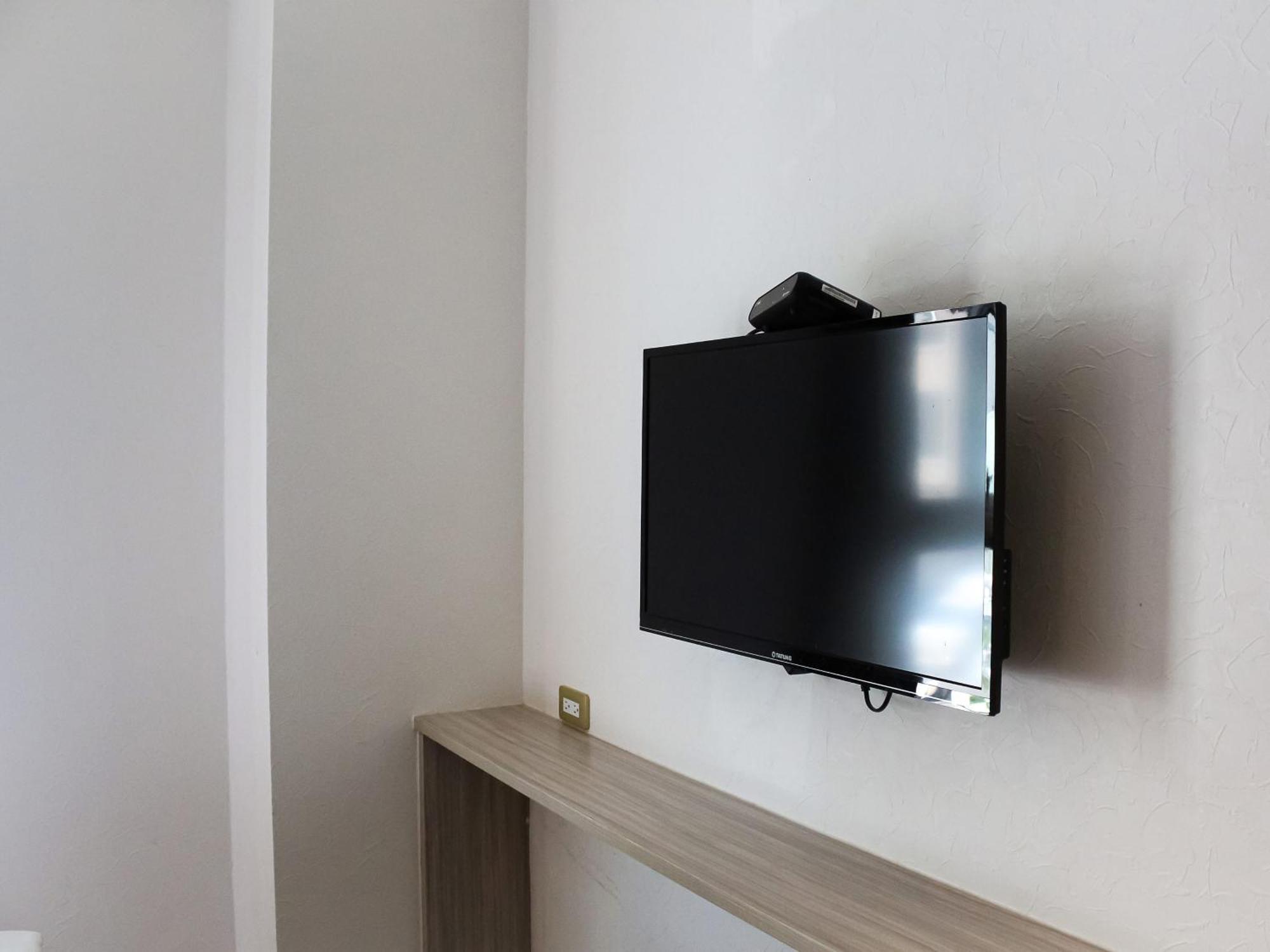 Check Inn Express Taichung Fuxing Hall 2 Exteriör bild